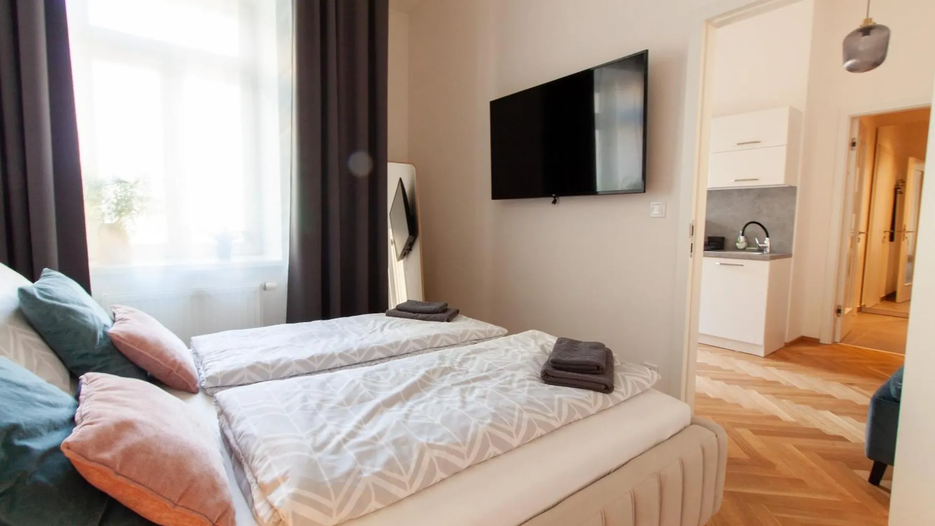 Churchill Heritage Apartments Prague