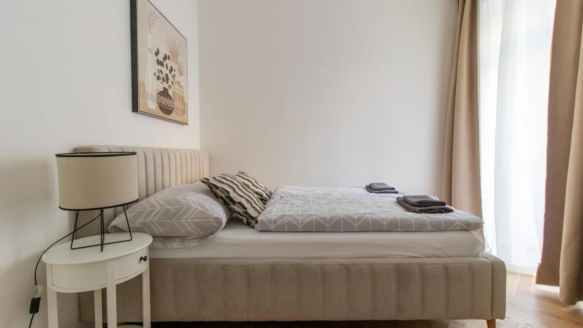 Churchill Heritage Apartments Praga
