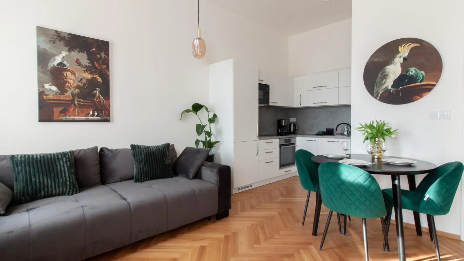 Churchill Heritage Apartments Praga
