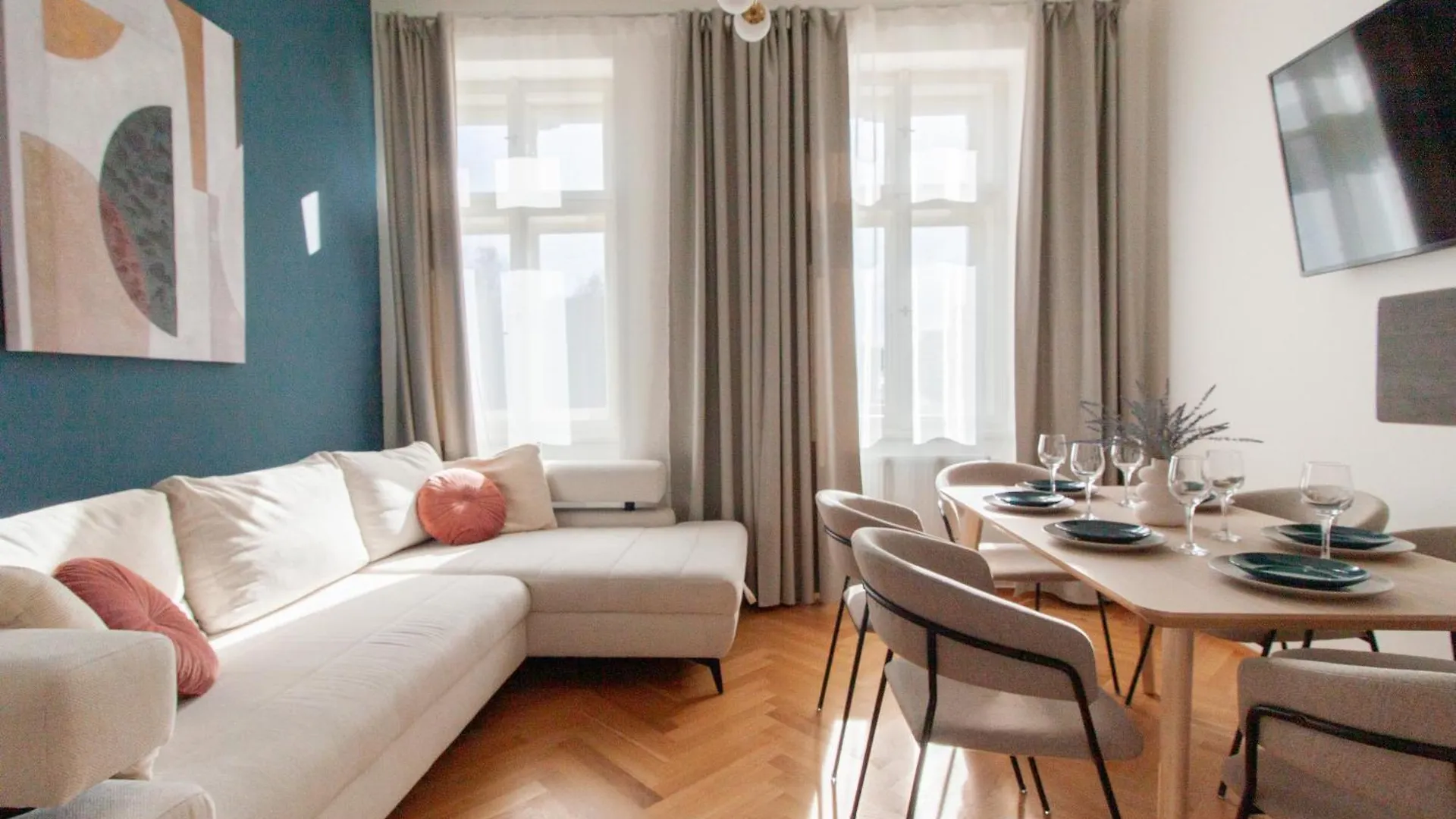 Churchill Heritage Apartments Praga